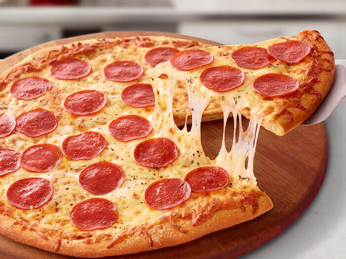 pizza with berries